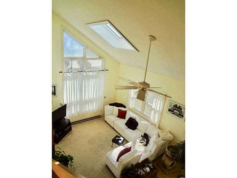 76 Quannacut Road, Unit 76A Westerly, RI 02891 - Photo 5 of 18 Living Room.