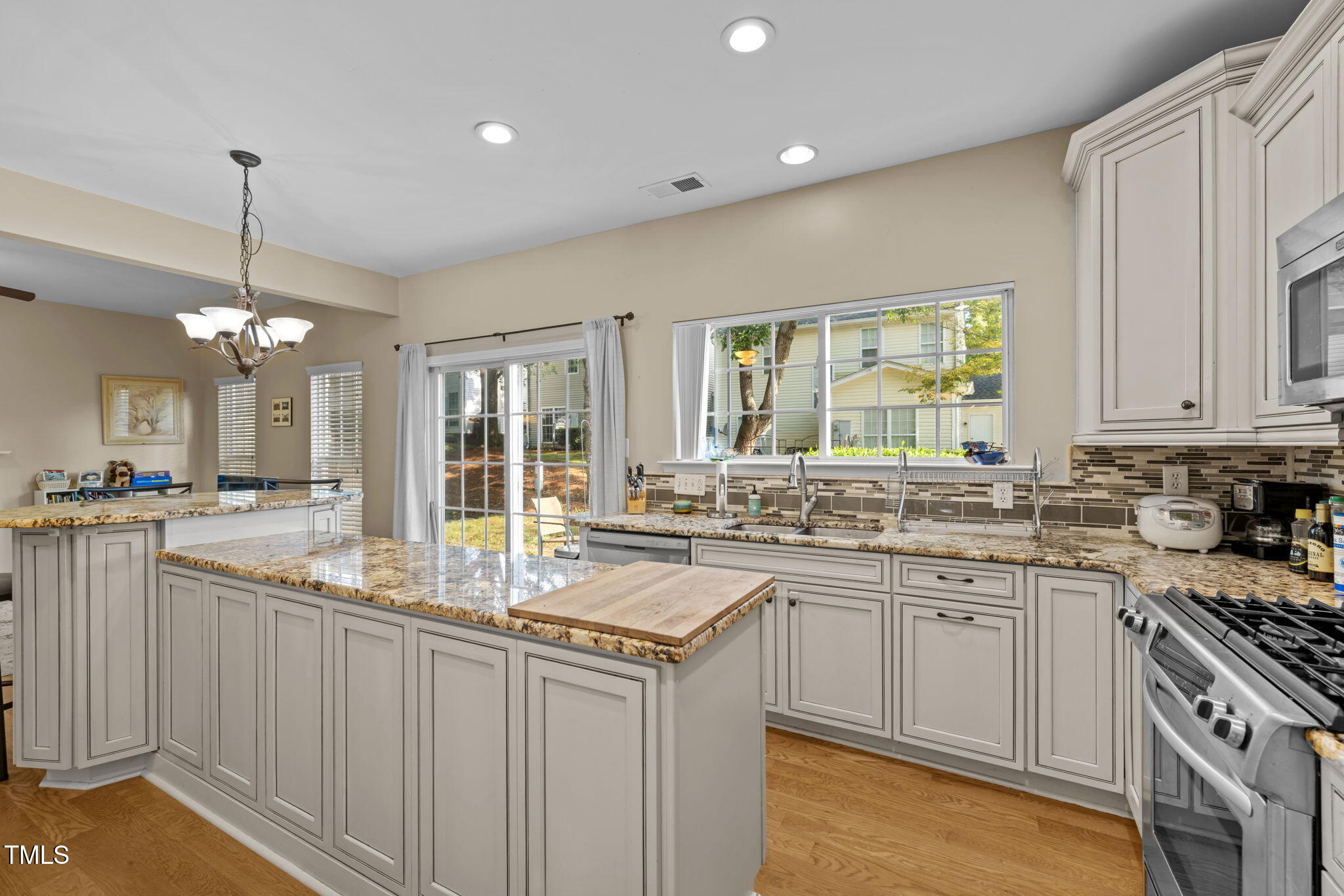 5300 Eolian Court Raleigh, NC 27607 - Photo 25 of 41 24-web-or-mls-5Z8A1552
