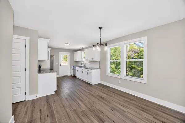 $2,200 | 206 Ross Avenue, Unit 110, Gallatin, TN 37066