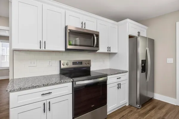 $2,200 | 206 Ross Avenue, Unit 110, Gallatin, TN 37066