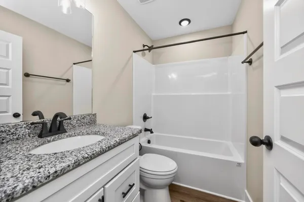 $2,200 | 206 Ross Avenue, Unit 110, Gallatin, TN 37066