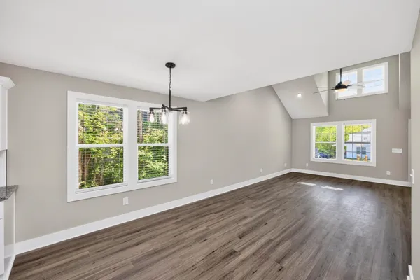 $2,200 | 206 Ross Avenue, Unit 110, Gallatin, TN 37066