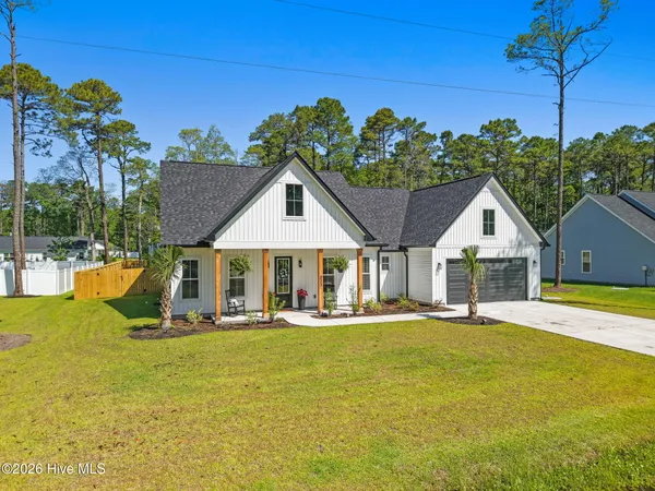 $495,000 | 333 Pineknoll Drive, Calabash, NC 28467