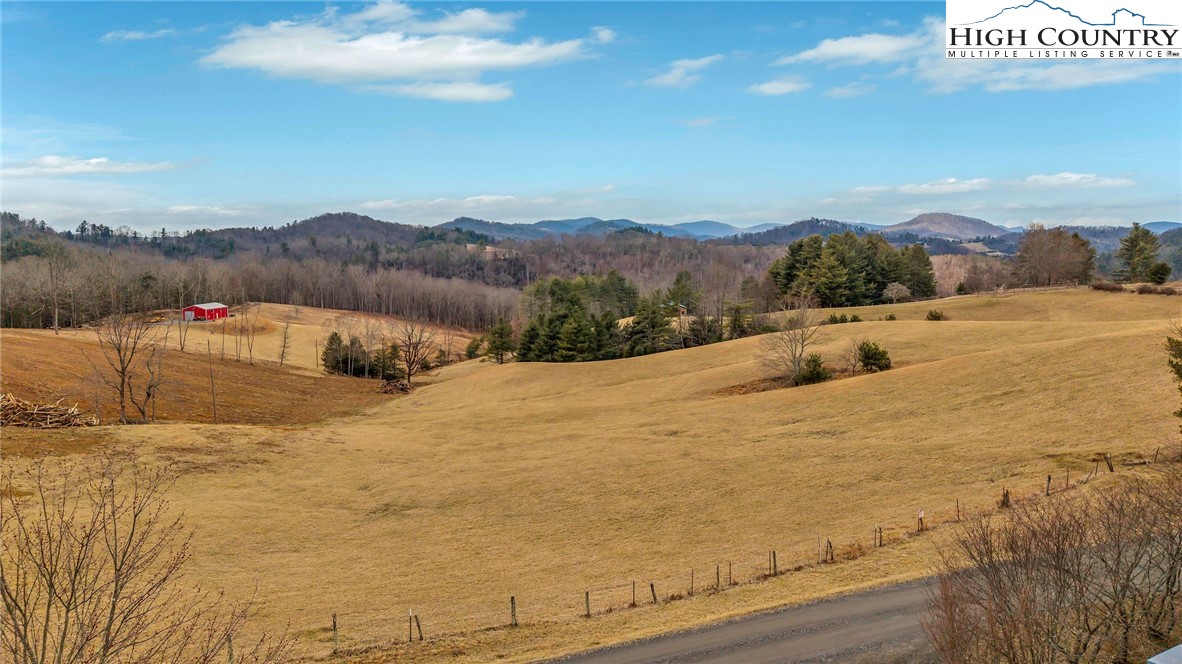 203 Waterwood Road West Jefferson, NC 28694 - Photo 15 of 49