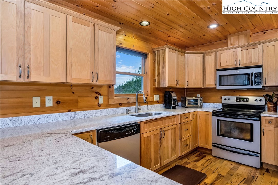 203 Waterwood Road West Jefferson, NC 28694 - Photo 29 of 49