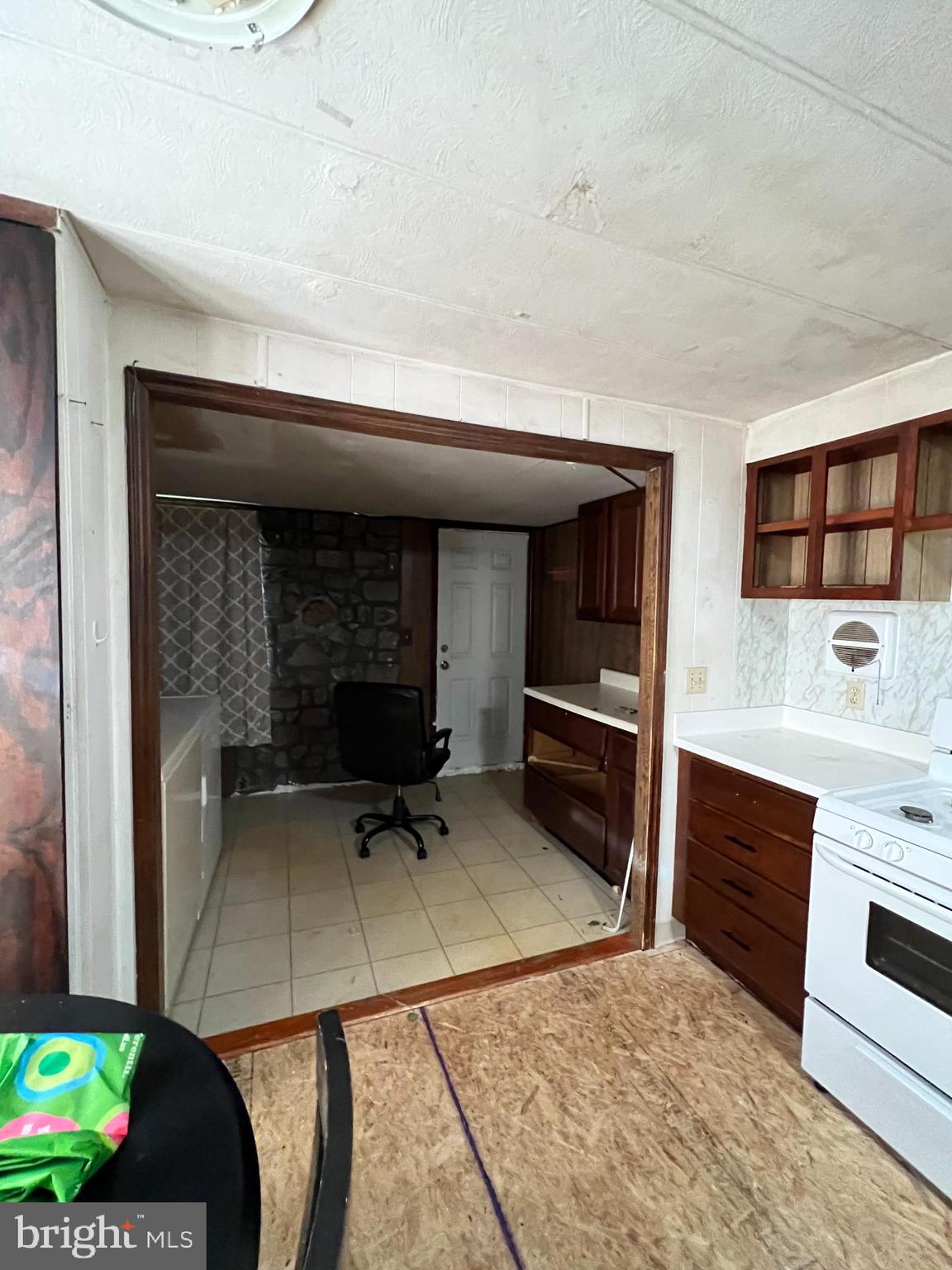 1217 Hanson Road Edgewood, MD 21040 - Photo 4 of 18