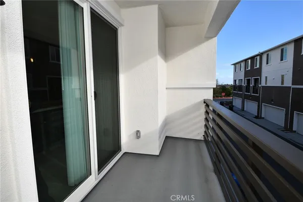 $4,800 | 1487 Skyline Lane, San Pedro, CA 90732