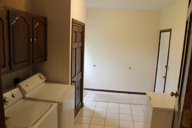 236 Perth Road Cary, IL 60013 - Photo 6 of 15