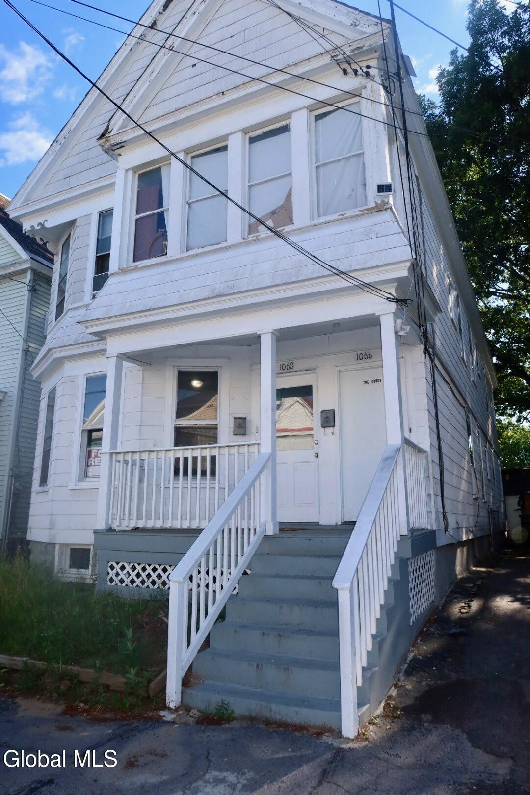 1066 Howard Street, Unit 1 Schenectady, NY 12303 - Photo 1 of 13 Front of house