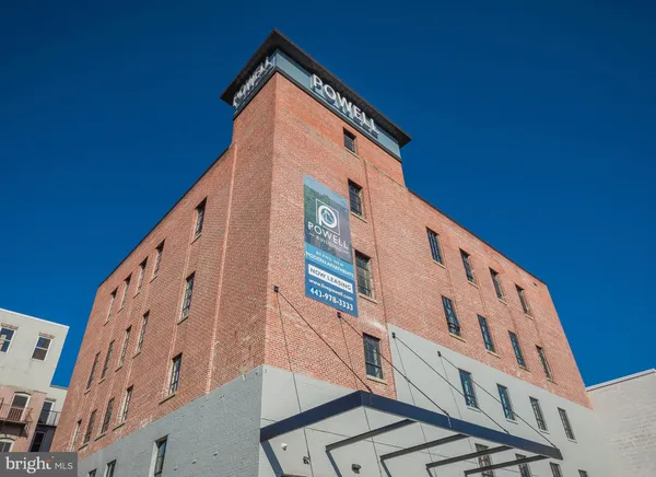 a view of a large building