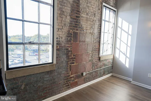 an empty room with closet