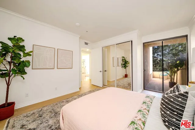$689,000 | 625 South Berendo Street, Unit 203, Los Angeles, CA 90005