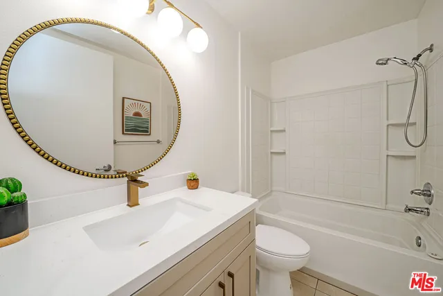 $689,000 | 625 South Berendo Street, Unit 203, Los Angeles, CA 90005