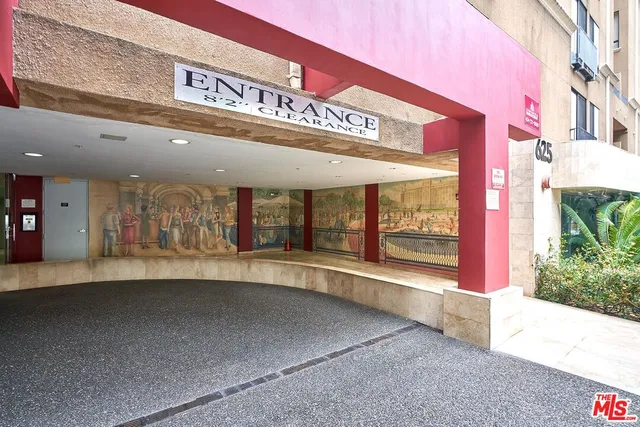 $689,000 | 625 South Berendo Street, Unit 203, Los Angeles, CA 90005