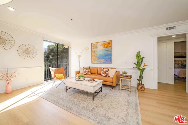 $689,000 | 625 South Berendo Street, Unit 203, Los Angeles, CA 90005