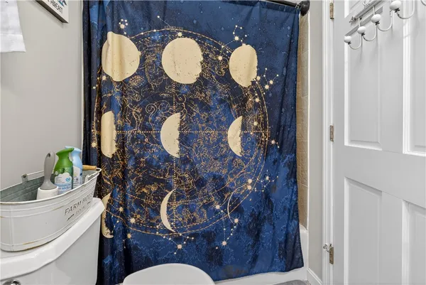 $344,900 | 122 Leigh Street, Warwick, RI 02889