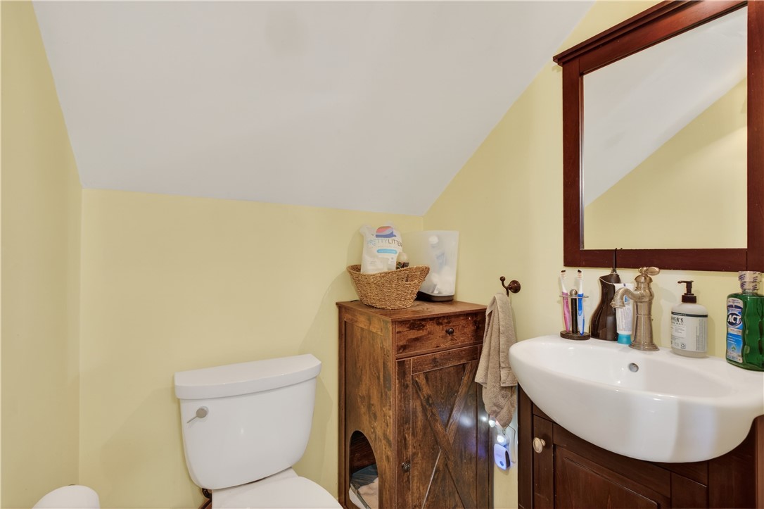 122 Leigh Street Warwick, RI 02889 - Photo 18 of 22