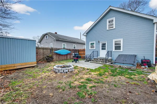 $344,900 | 122 Leigh Street, Warwick, RI 02889