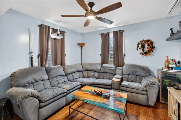 $344,900 | 122 Leigh Street, Warwick, RI 02889