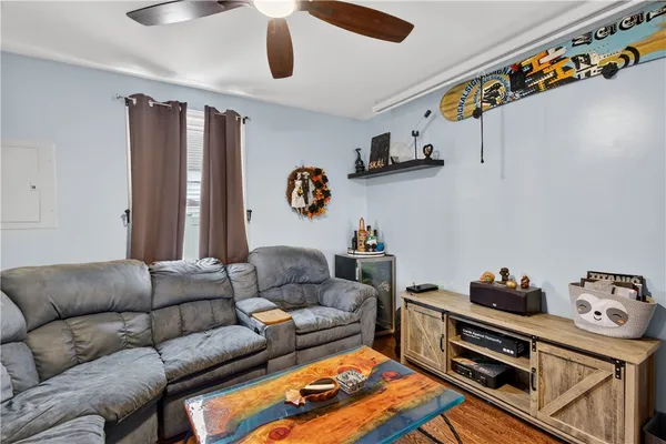 $344,900 | 122 Leigh Street, Warwick, RI 02889