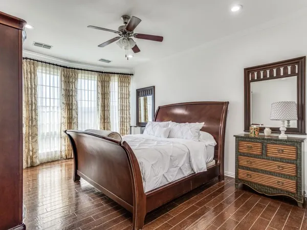 $3,900 | 7110 Waterbury Drive, Rowlett, TX 75089