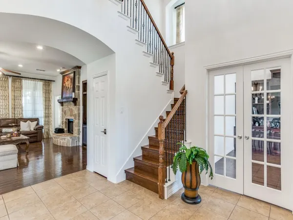 $3,900 | 7110 Waterbury Drive, Rowlett, TX 75089