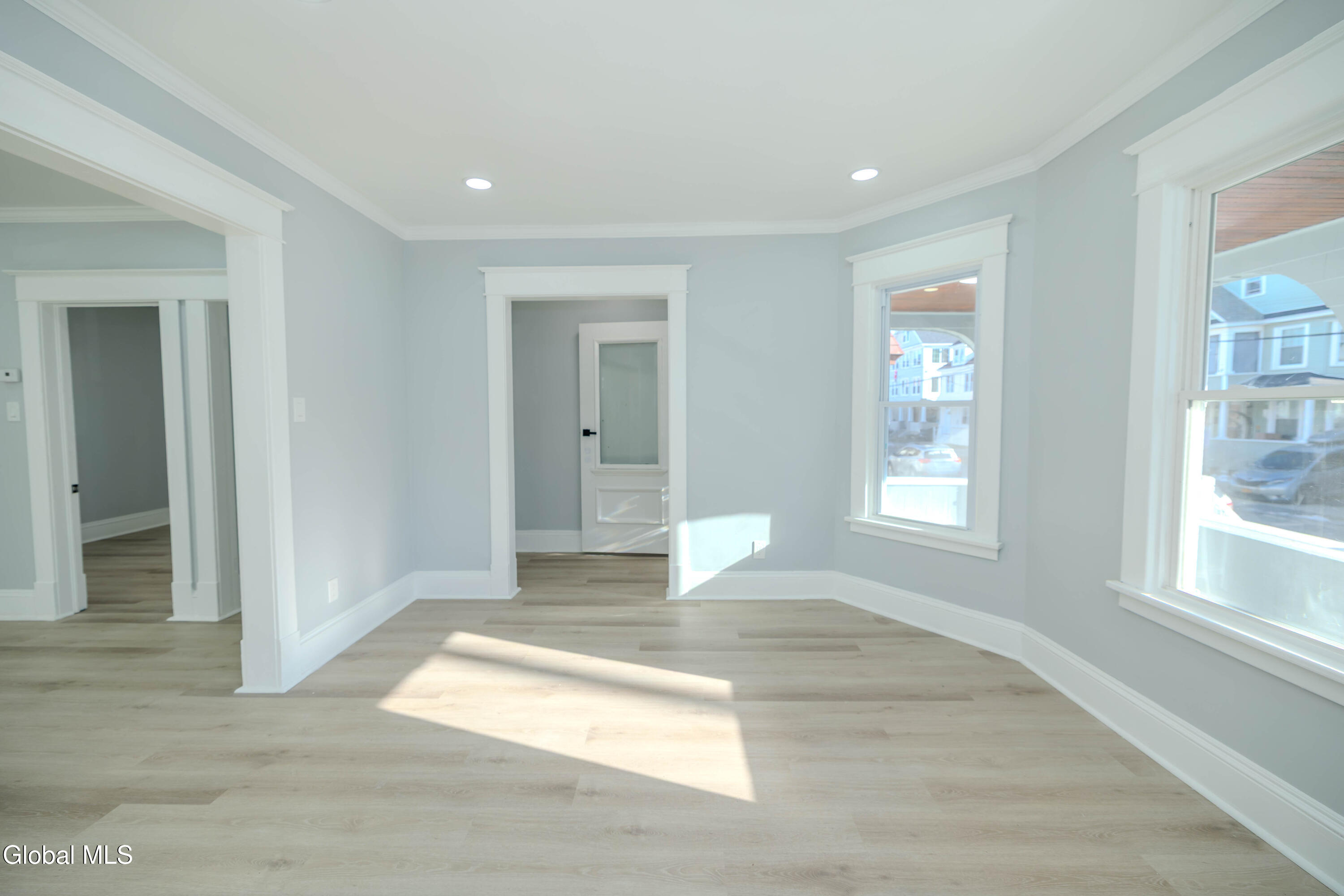 16 Hawk Street Schenectady, NY 12307 - Photo 2 of 4 0S4A1254