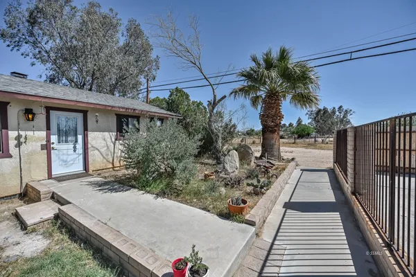 $329,900 | 1500 North Everett Street, Ridgecrest, CA 93555