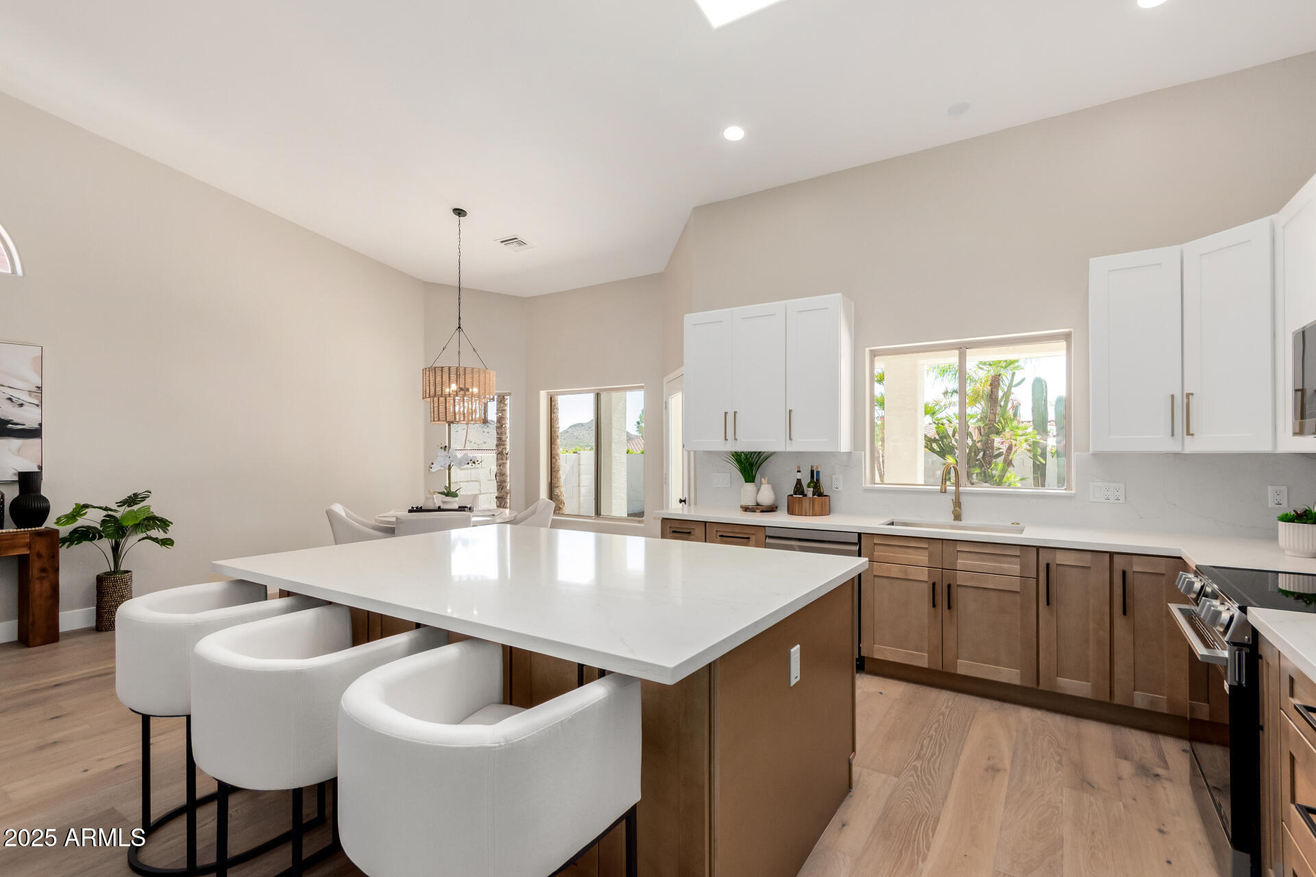 1825 East Marilyn Road Phoenix, AZ 85022 - Photo 11 of 52 17 - Marilyn