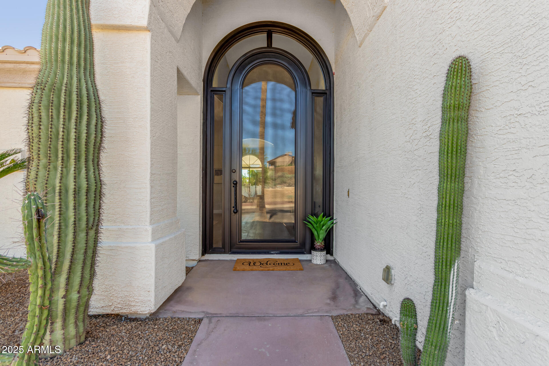 1825 East Marilyn Road Phoenix, AZ 85022 - Photo 2 of 52 07 - Marilyn