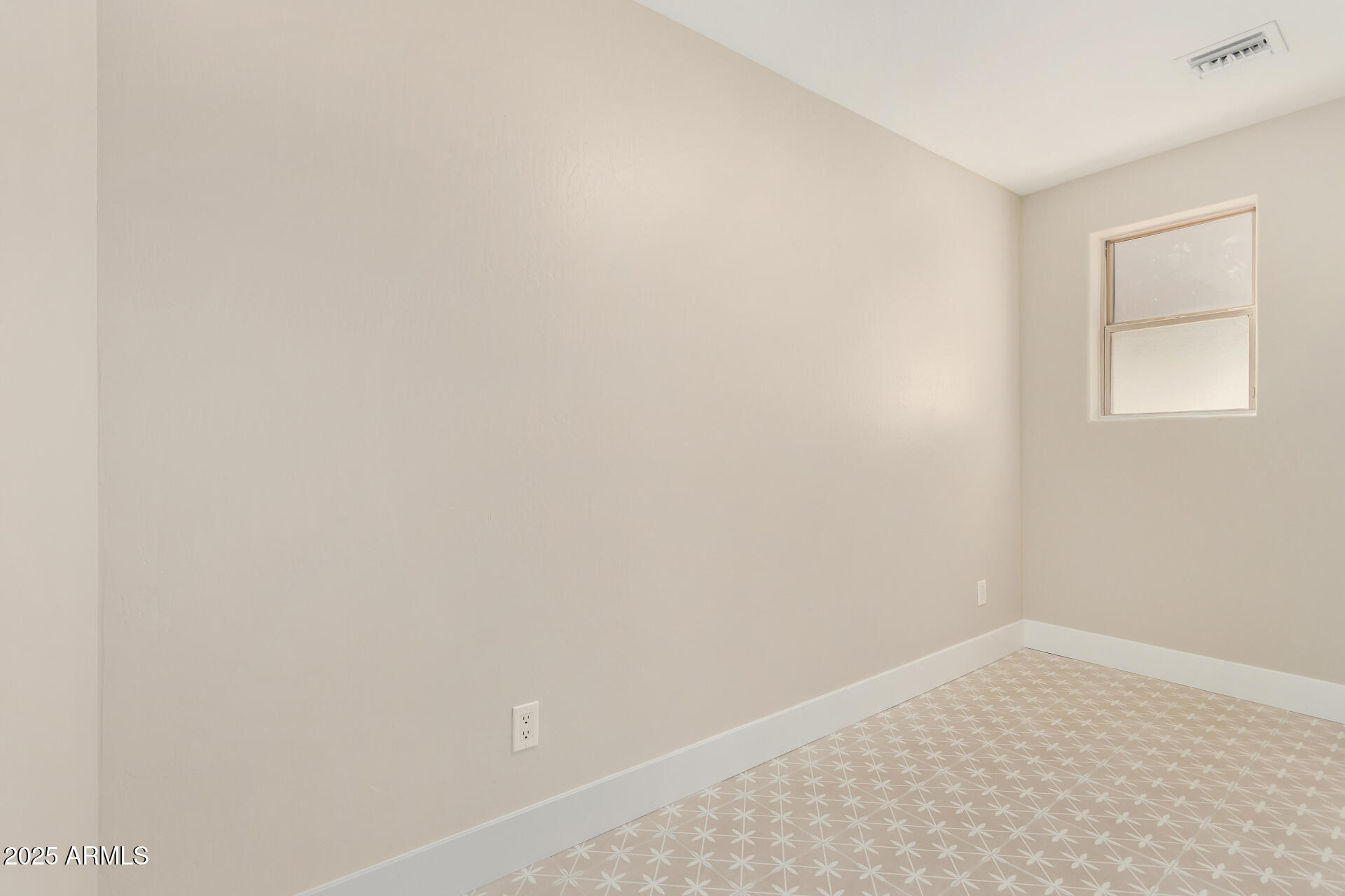 1825 East Marilyn Road Phoenix, AZ 85022 - Photo 43 of 52 50 - Marilyn