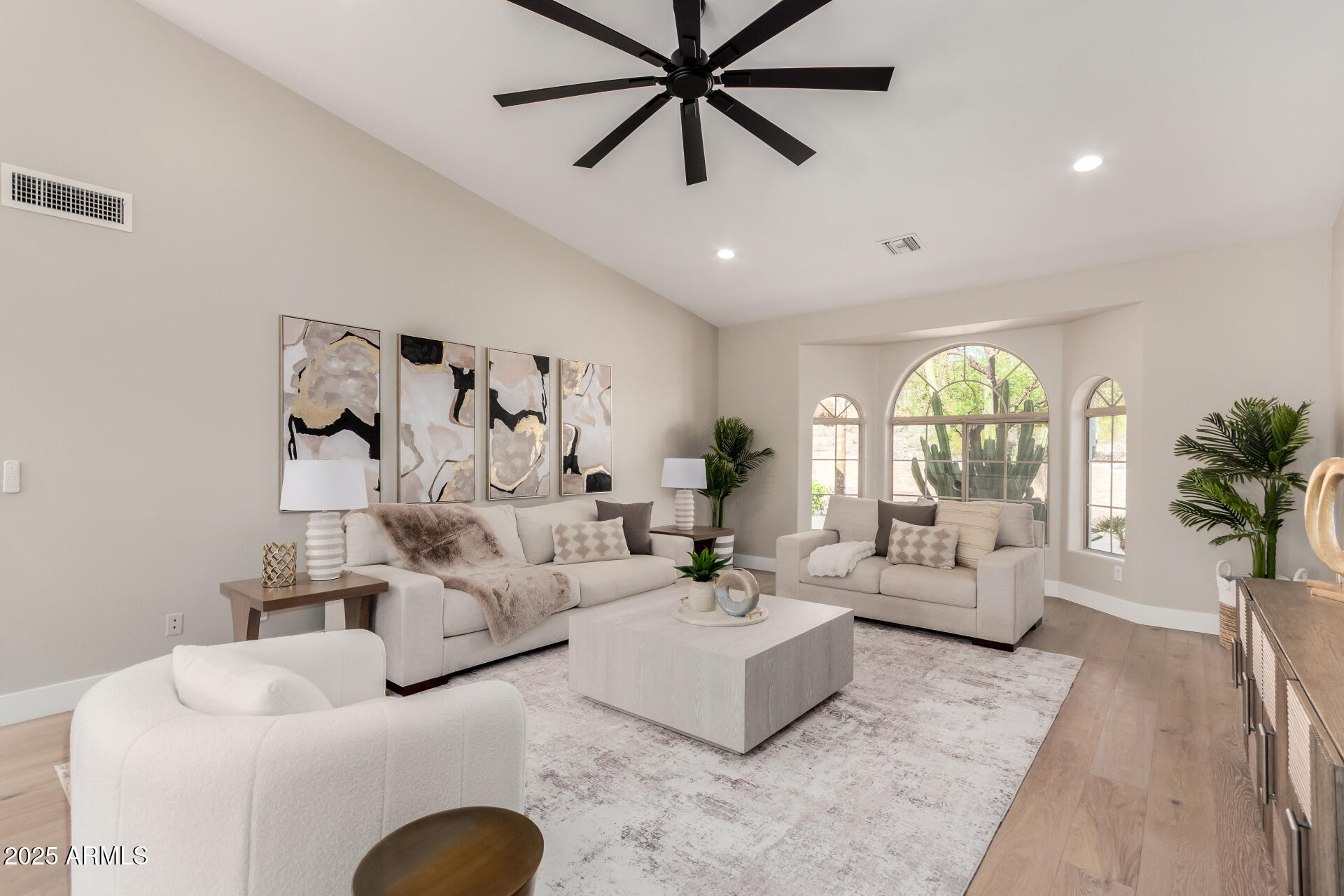 1825 East Marilyn Road Phoenix, AZ 85022 - Photo 5 of 52 10 - Marilyn