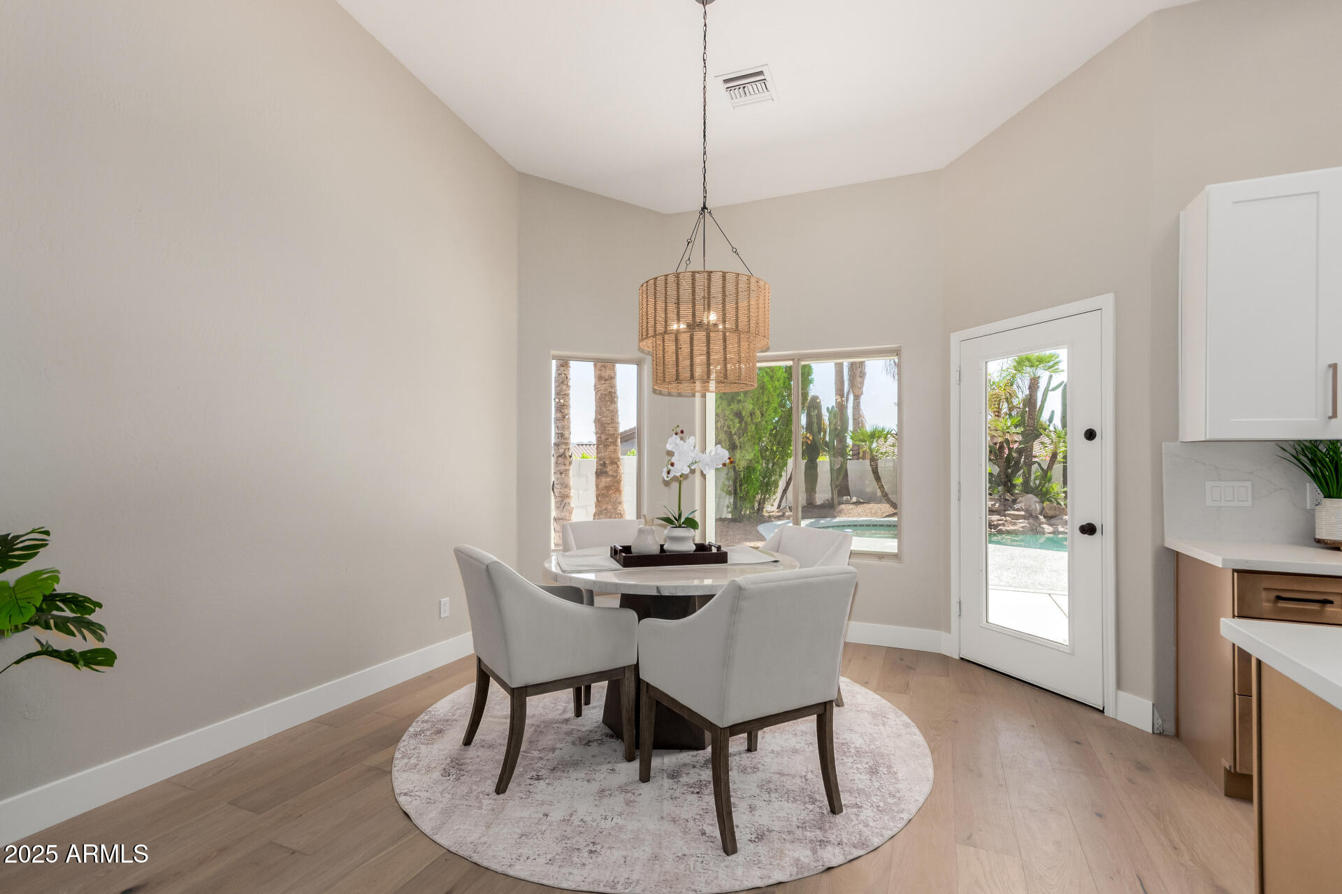 1825 East Marilyn Road Phoenix, AZ 85022 - Photo 8 of 52 14 - Marilyn