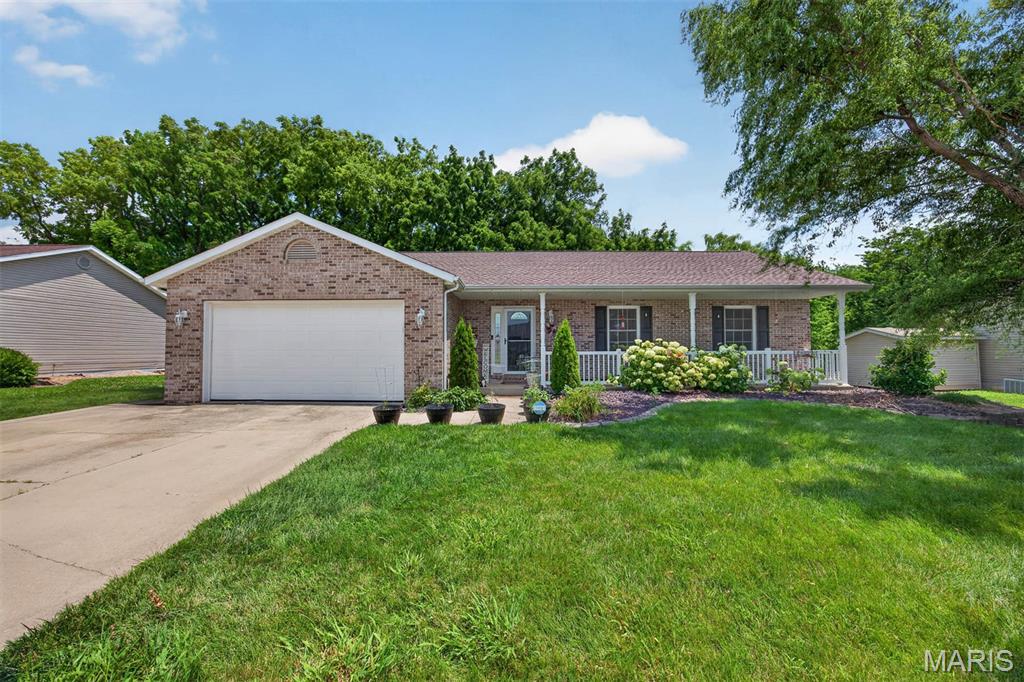 4826 Cedar Spring Drive Highland, IL 62249 - Photo 1 of 54