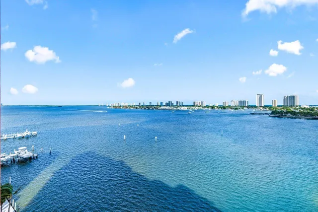 $4,250 | 2640 Lake Shore Drive, Unit 908, Riviera Beach, FL 33404