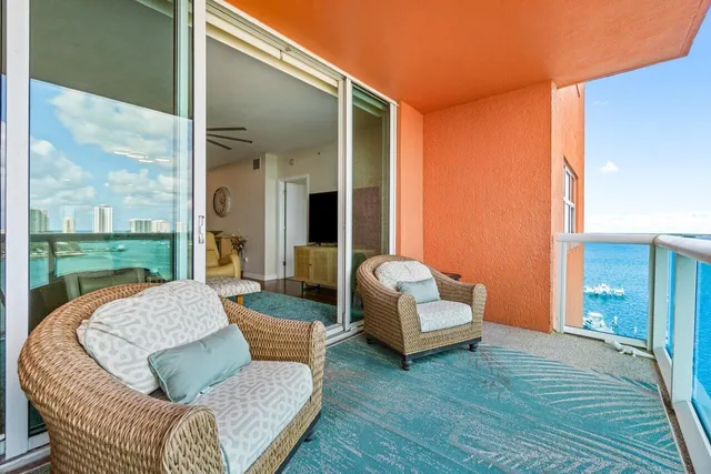 $4,250 | 2640 Lake Shore Drive, Unit 908, Riviera Beach, FL 33404