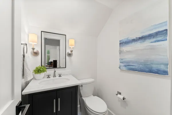 $1,225,000 | 18 North Highland Court, The Woodlands, TX 77381