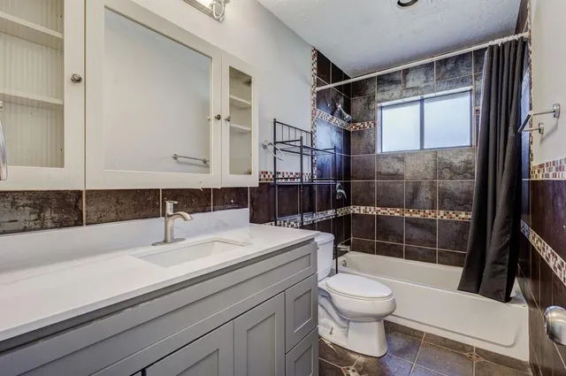 $2,300 | 1213 Colmar Drive, Plano, TX 75023