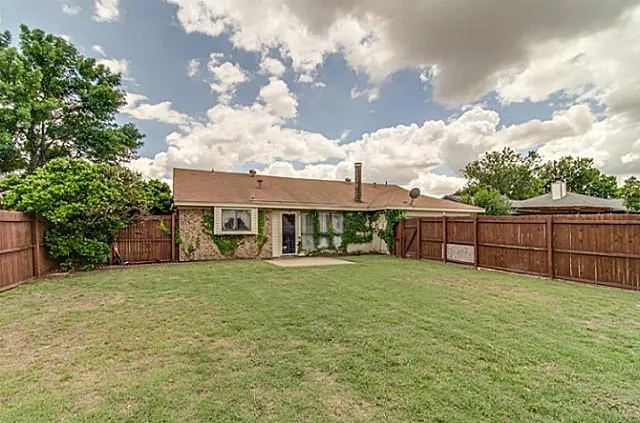 $2,300 | 1213 Colmar Drive, Plano, TX 75023