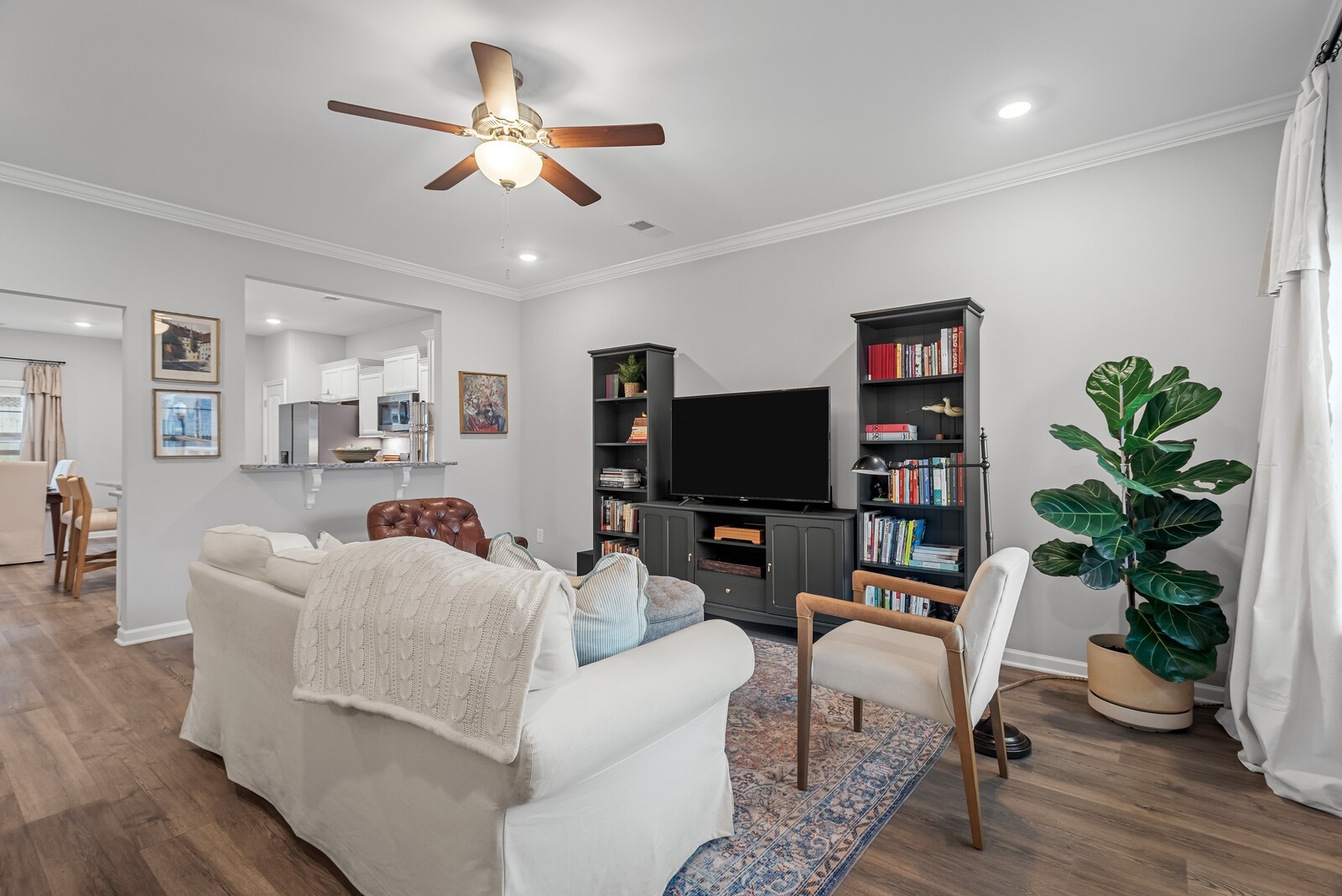 6004 Venable Court Fairview, TN 37062 - Photo 2 of 27 a living room with furniture and a flat screen tv