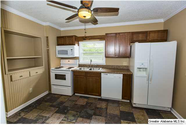6859 Garrett Road Gardendale, AL 35071 - Photo 6 of 31