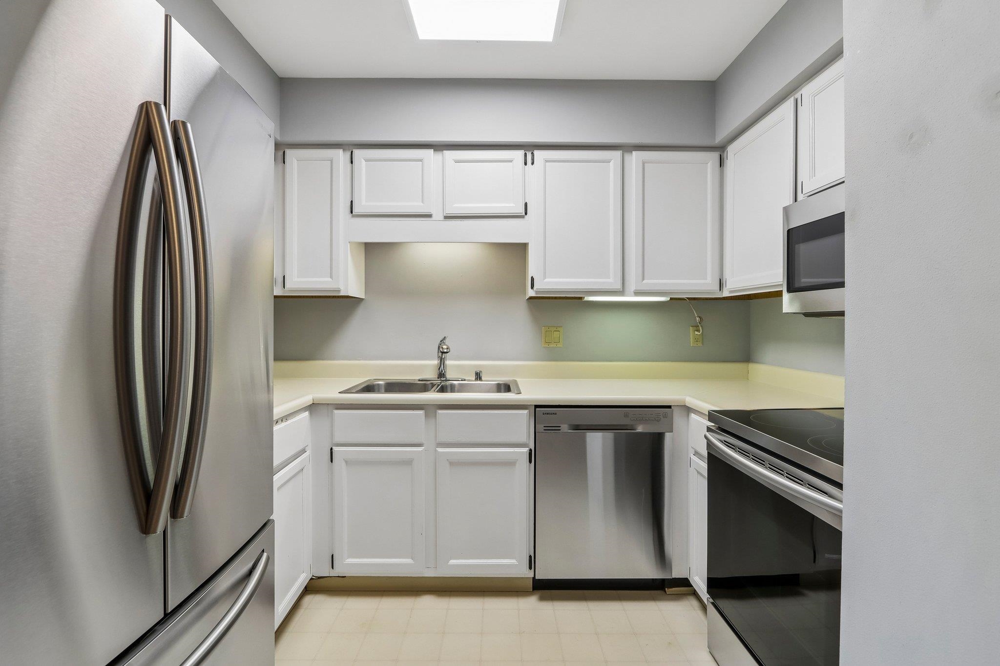 6922 Park Ridge Drive Madison, WI 53719 - Photo 15 of 45