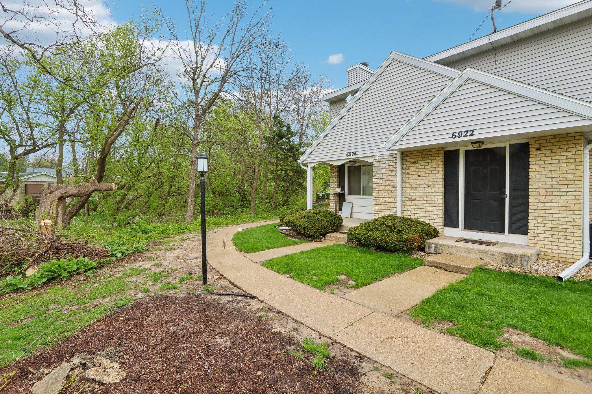 6922 Park Ridge Drive Madison, WI 53719 - Photo 3 of 45