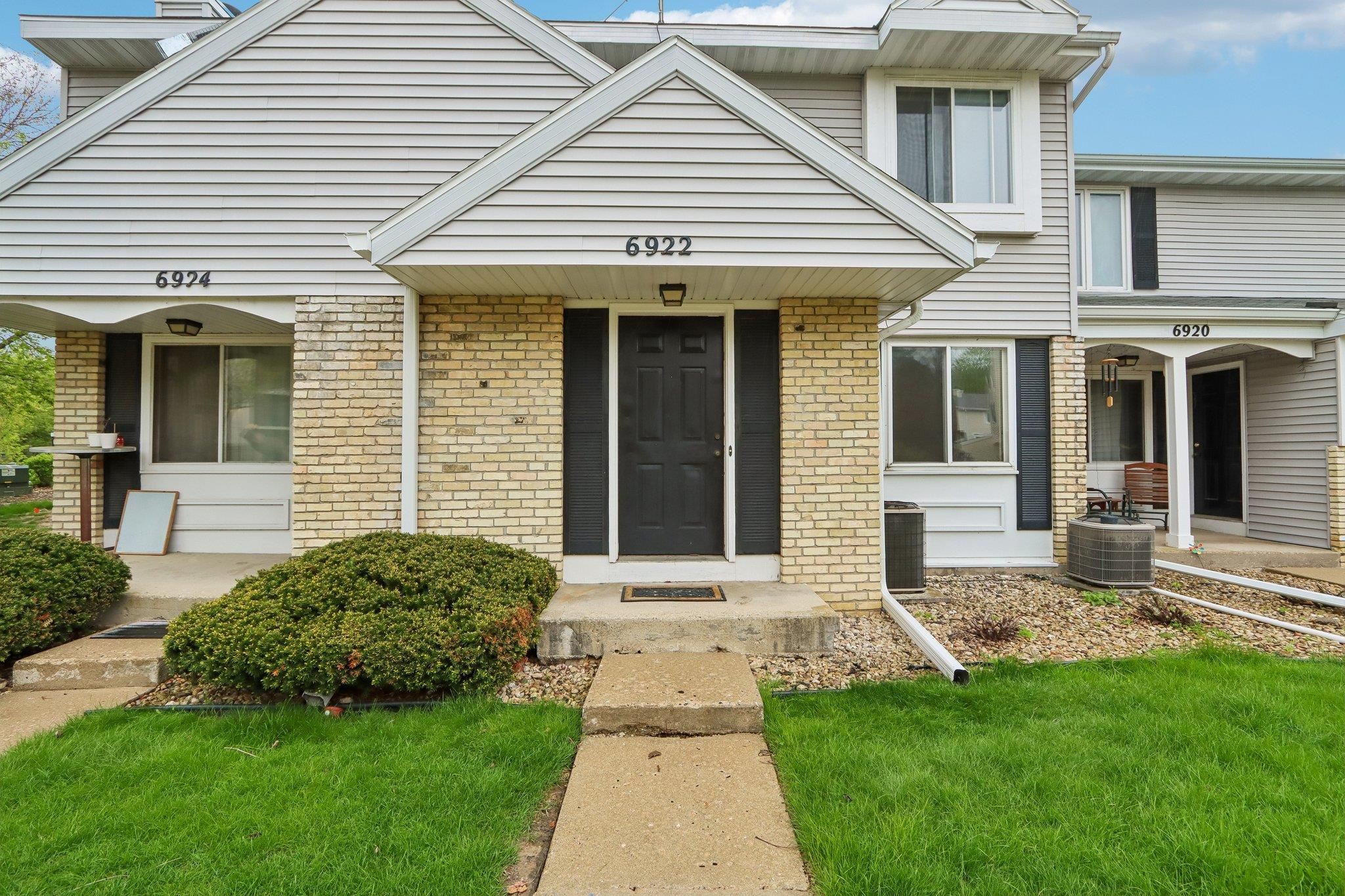 6922 Park Ridge Drive Madison, WI 53719 - Photo 4 of 45