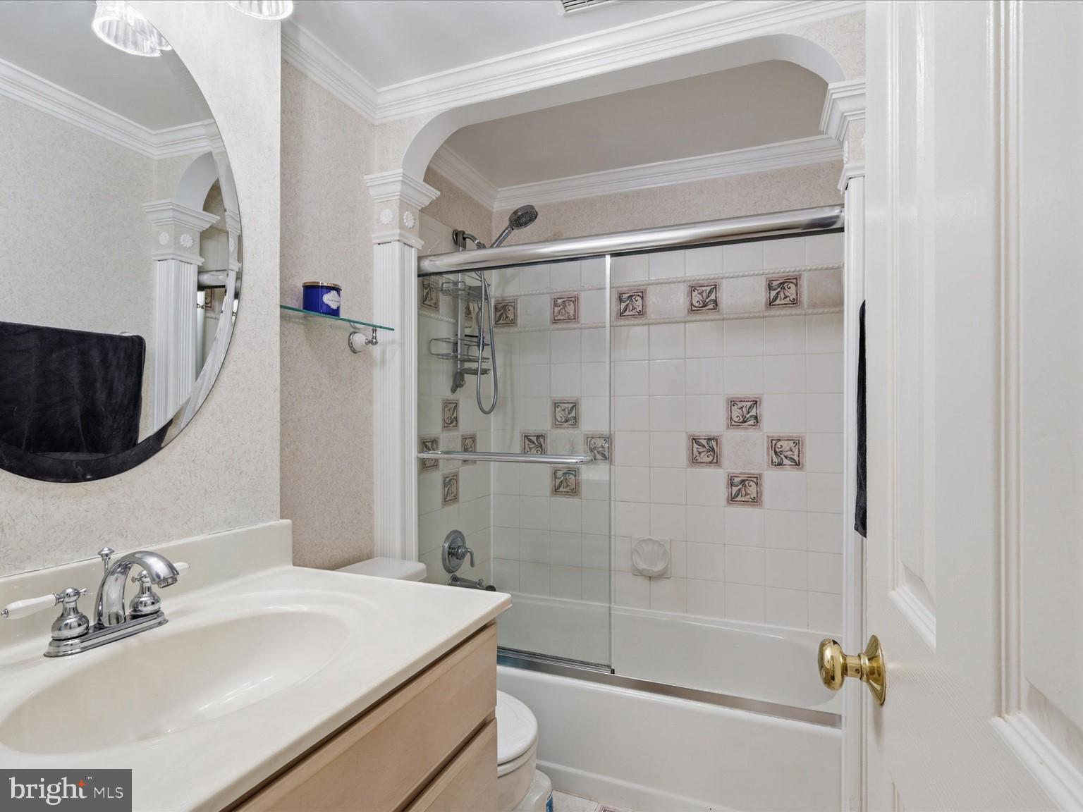 14330 Lindendale Road Woodbridge, VA 22193 - Photo 18 of 32 Gallery Image 18