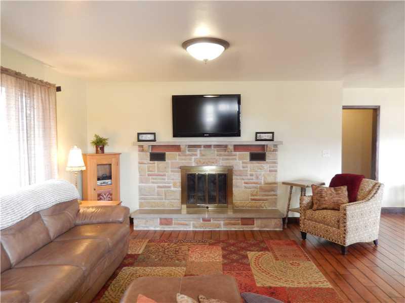 523 Wilson Mill Road New Wilmington, PA 16142 - Photo 6 of 15 Living Room.