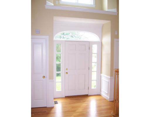 15 Hearthstone Road Hopkinton, MA 01748 - Photo 2 of 14 Gallery Image 2