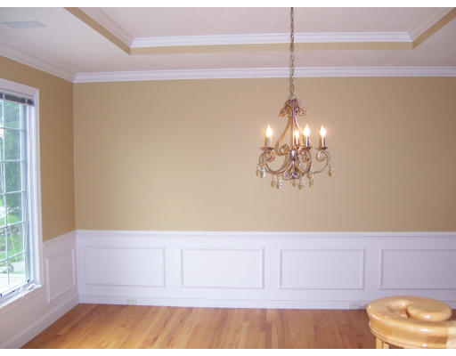 15 Hearthstone Road Hopkinton, MA 01748 - Photo 4 of 14 Gallery Image 4