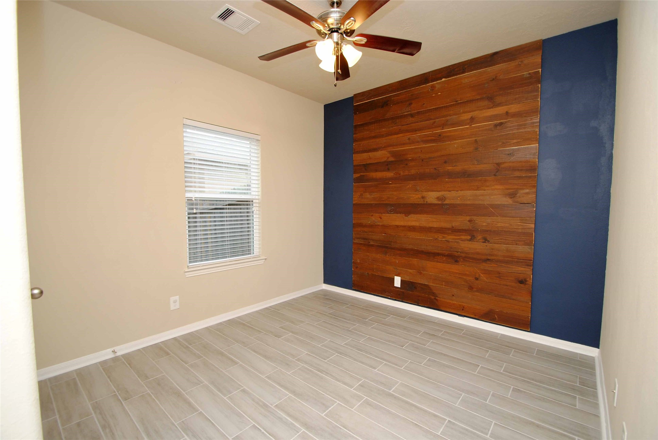 7019 Hazelnut Lane Baytown, TX 77521 - Photo 22 of 29