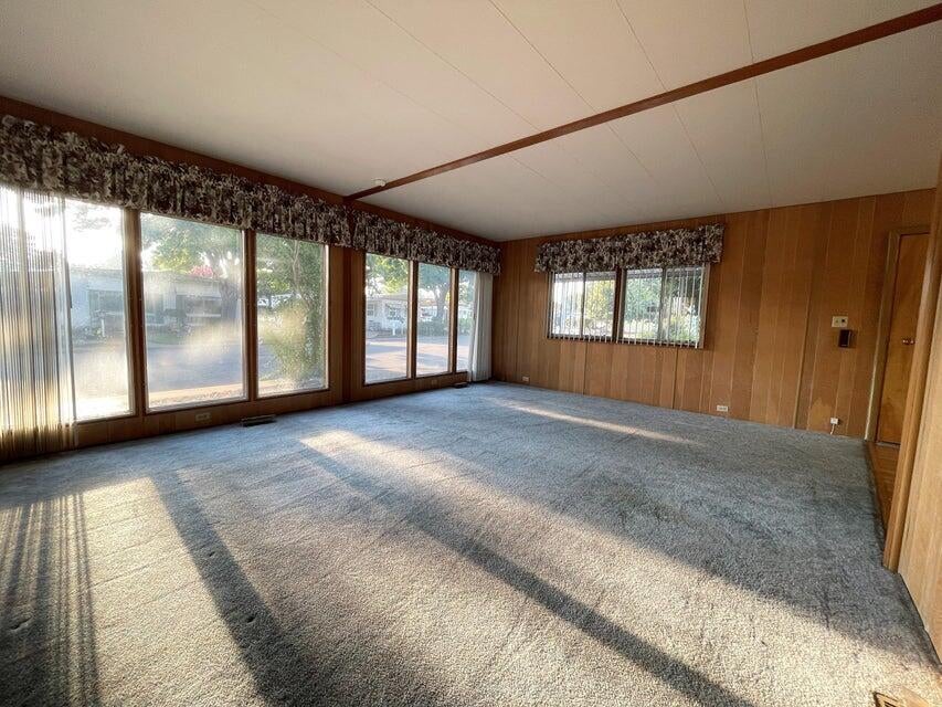 2252 Table Rock Road, Unit SPC 112 Medford, OR 97501 - Photo 3 of 22 20220912172342467834000000-o